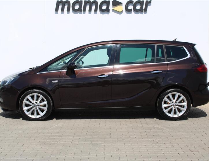 Opel Zafira 4
