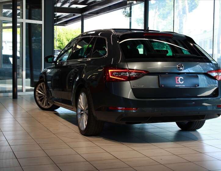 Škoda Superb 35