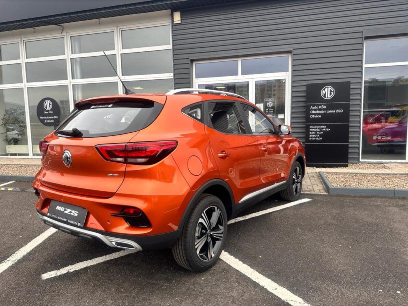MG ZS 7
