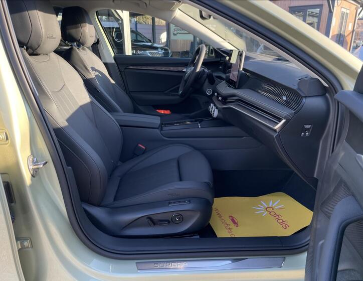 Škoda Superb 25