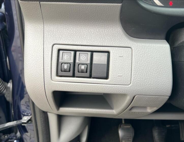 Mazda 2 31