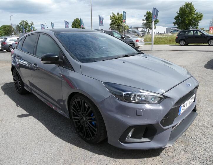 Ford Focus 1
