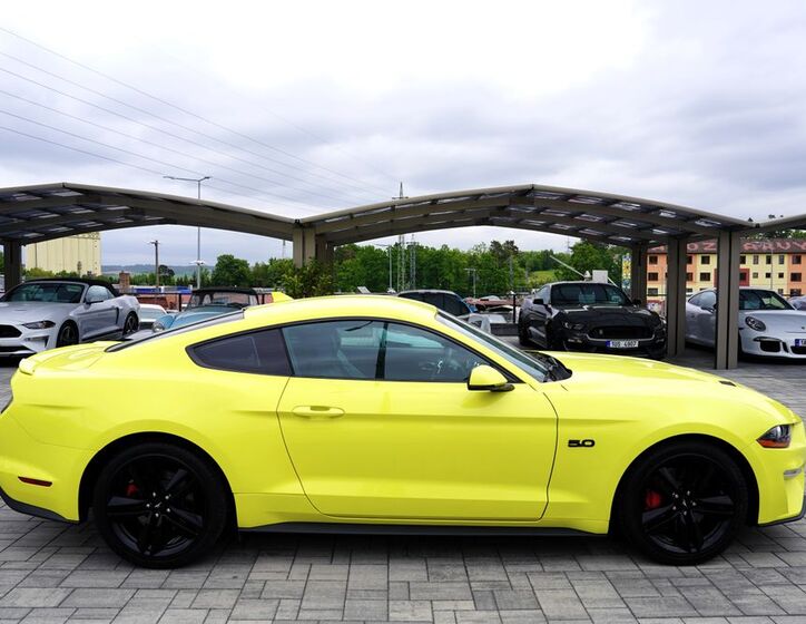 Ford Mustang 7