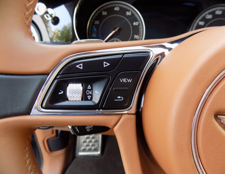 Bentley Bentayga 31