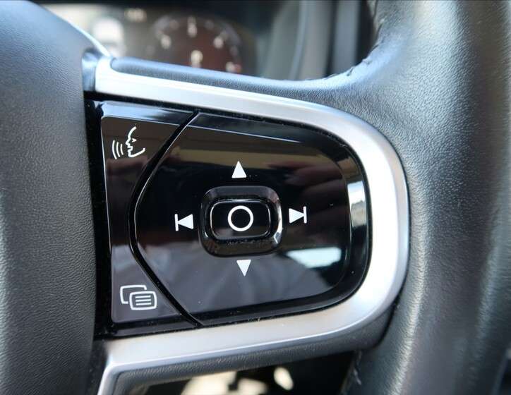 Volvo XC60 19