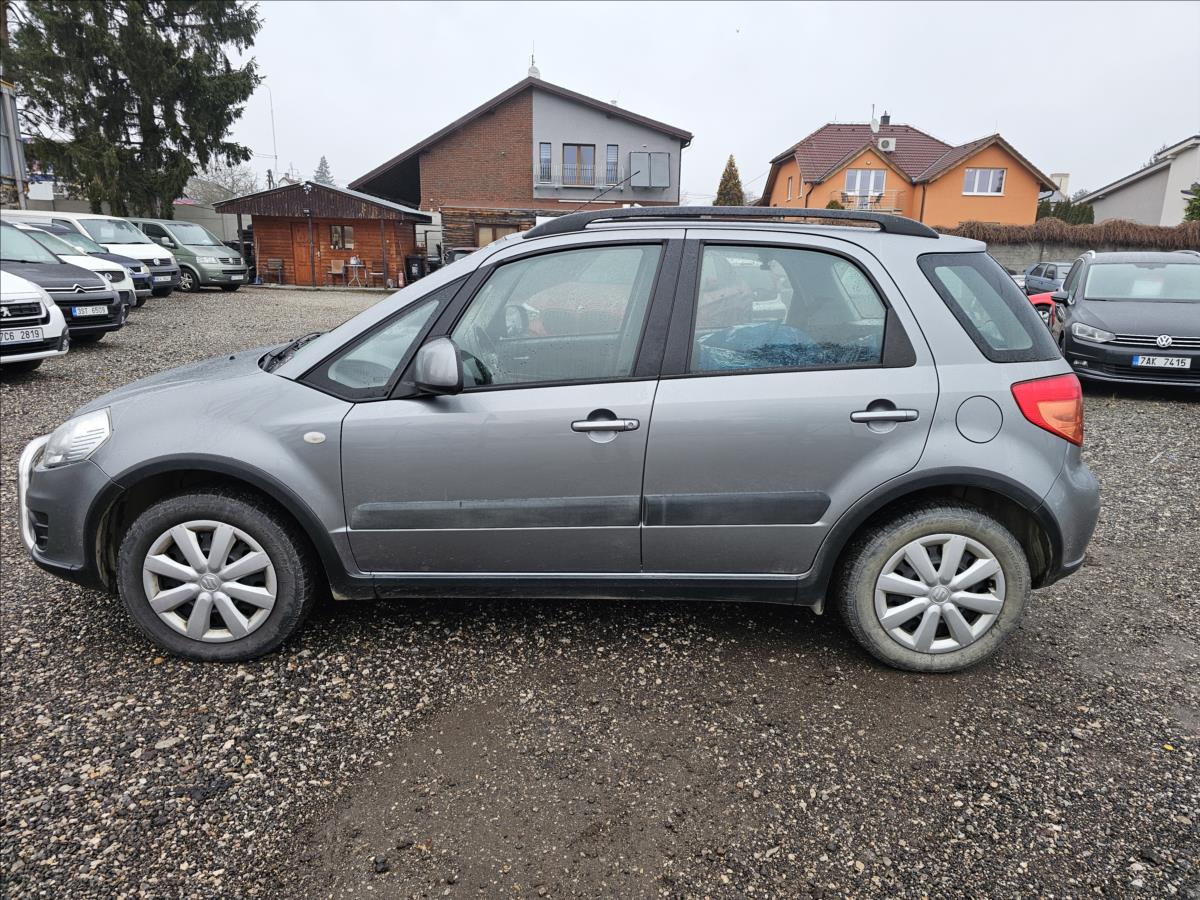 Suzuki SX4