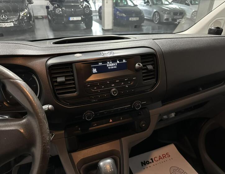 Peugeot Expert 9