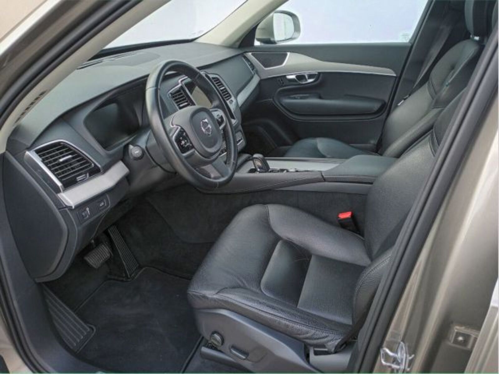 Volvo XC90 9