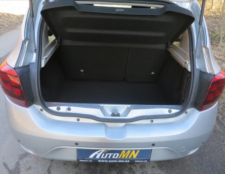 Dacia Sandero 15