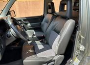 Suzuki Jimny 15