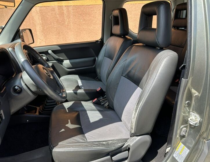 Suzuki Jimny 15