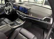 BMW X7 8
