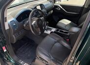 Nissan Navara 12