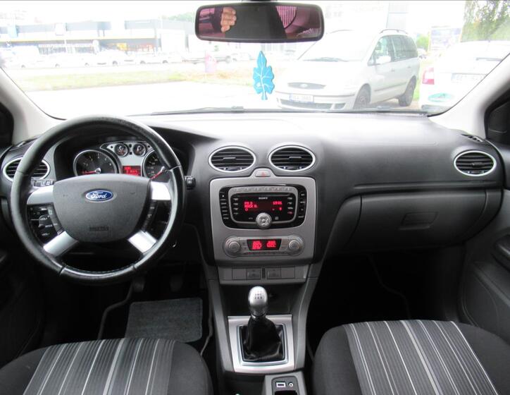 Ford Focus 9