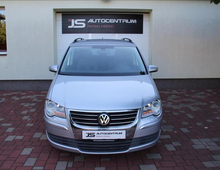 Volkswagen Touran 3