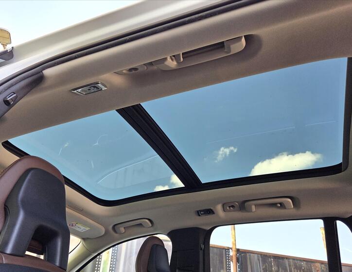 Volvo XC90 21