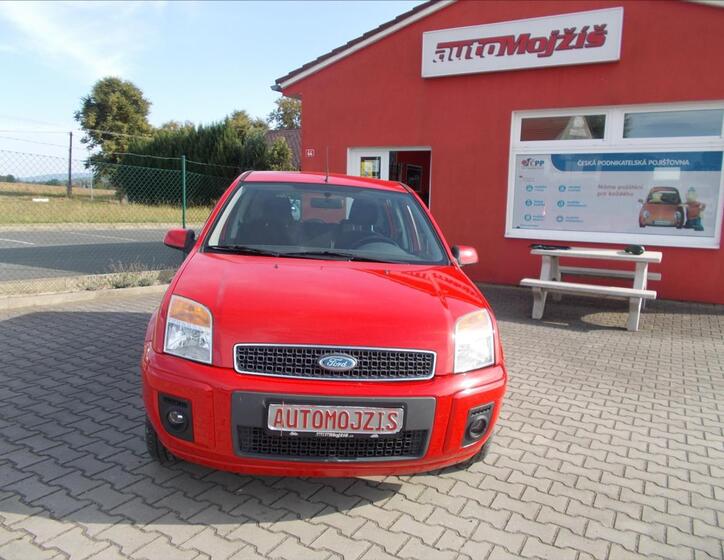 Ford Fusion 2