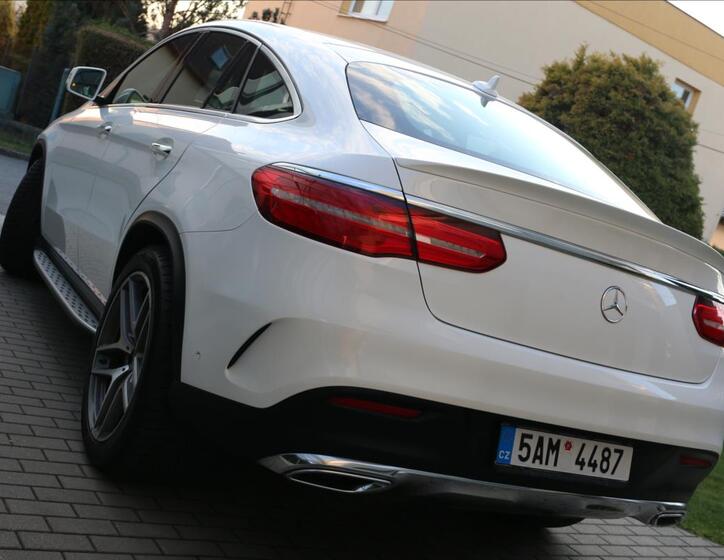 Mercedes-Benz GLE 12