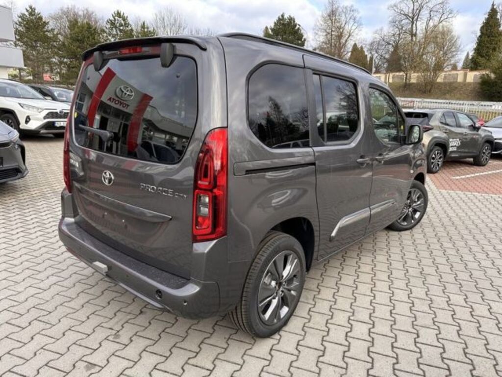 Toyota ProAce City 3