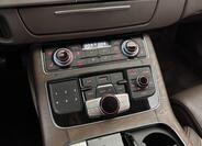 Audi A8 29