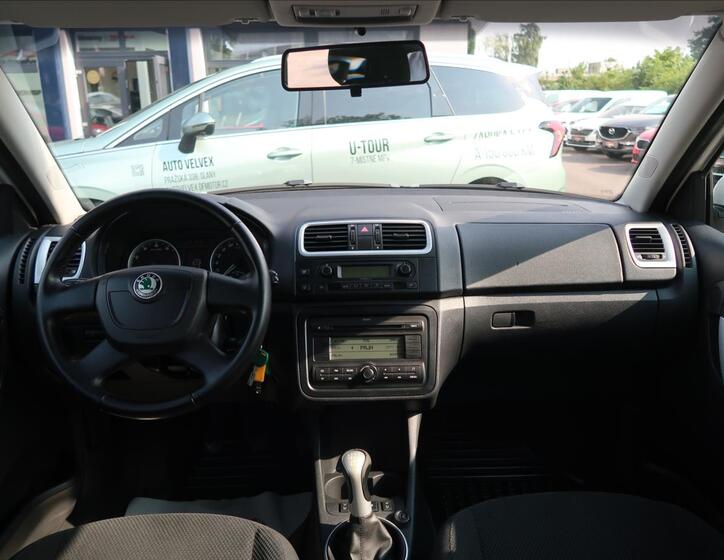 Škoda Fabia 16