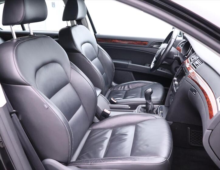 Škoda Superb 14