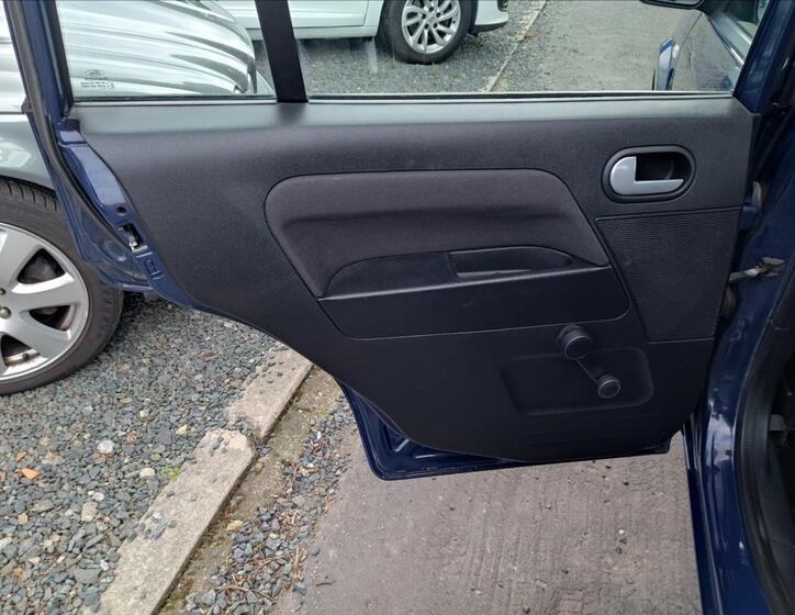 Ford Fusion 17