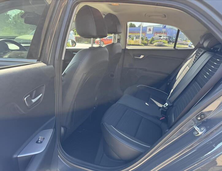 KIA Rio 25