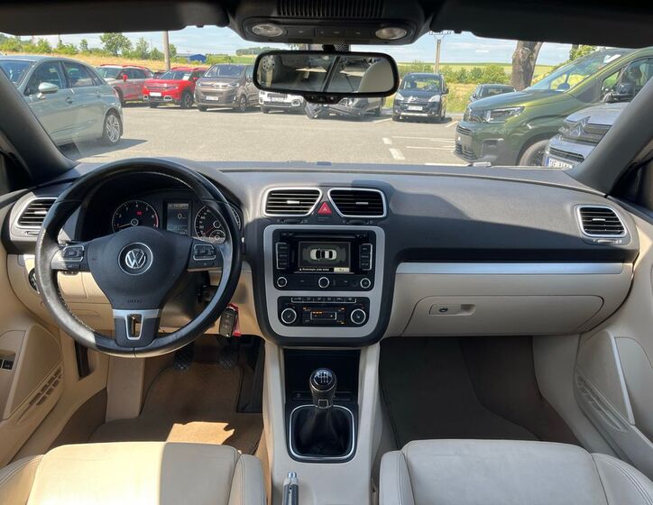 Volkswagen EOS 3