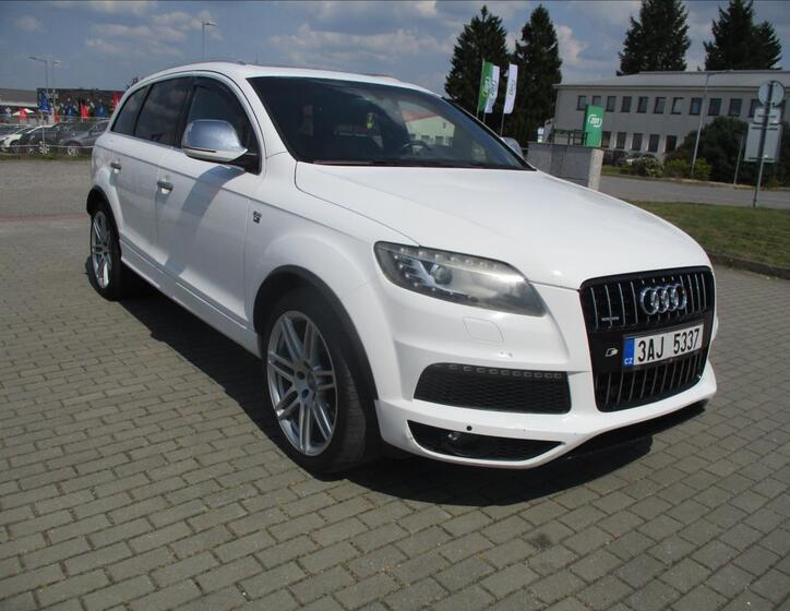 Audi Q7 37