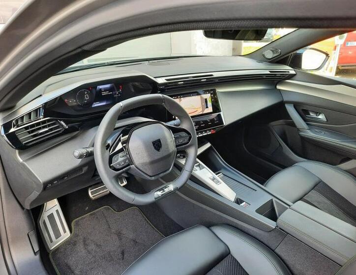 Peugeot 408 14