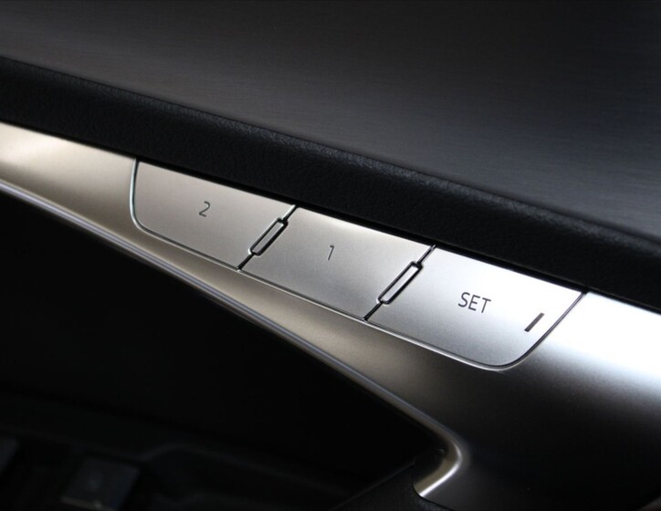Audi A6 23