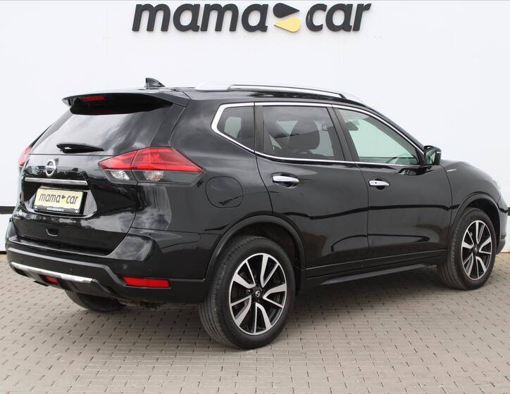 Nissan X-Trail 7