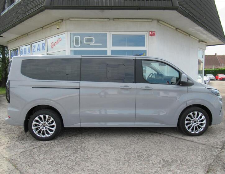 Ford Tourneo Custom 7
