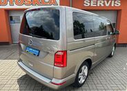 Volkswagen Caravelle 2