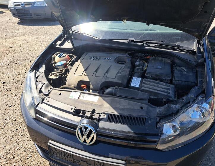 Volkswagen Golf 44