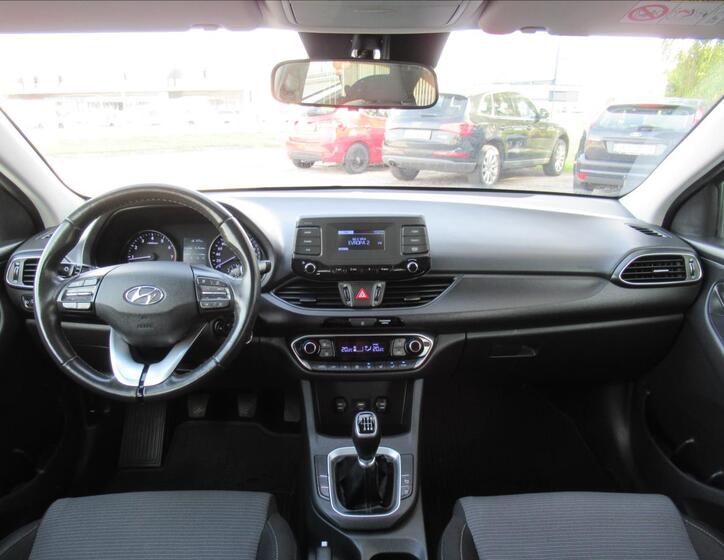 Hyundai i30 10