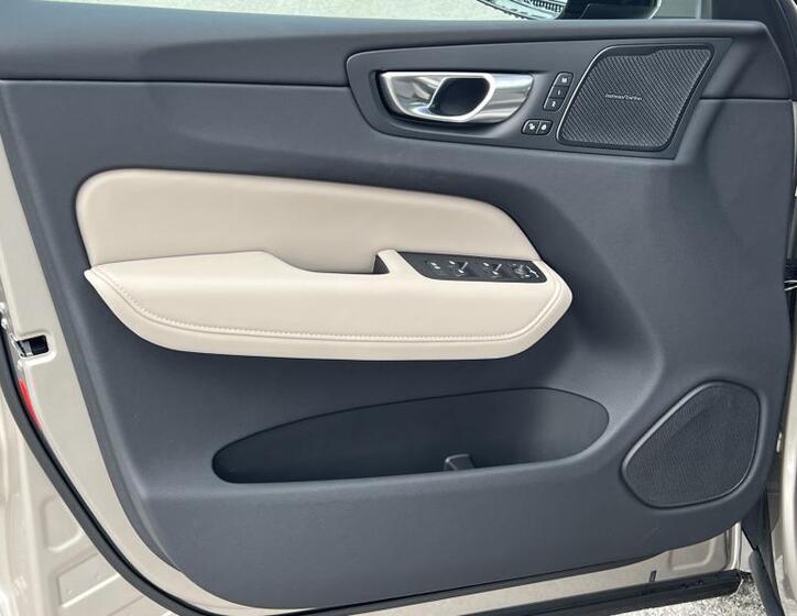 Volvo XC60 7