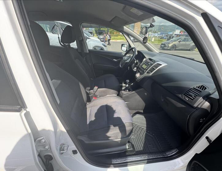 Hyundai ix20 7