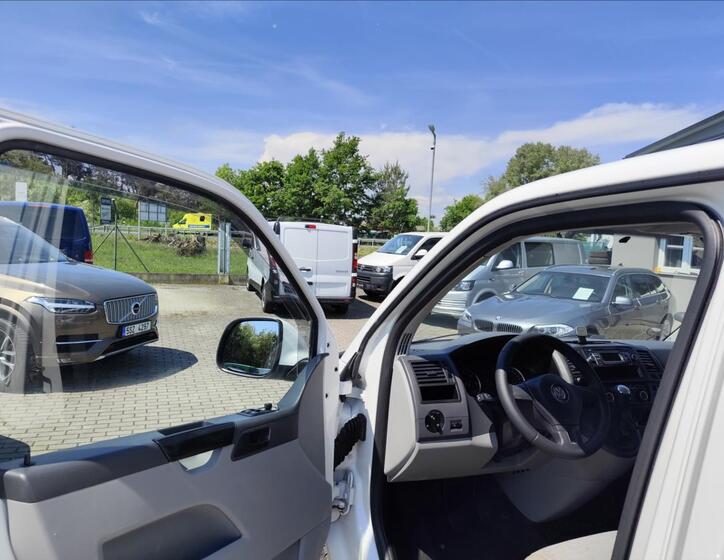 Volkswagen Transporter 11