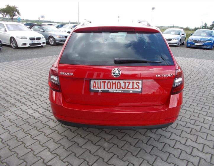 Škoda Octavia 10