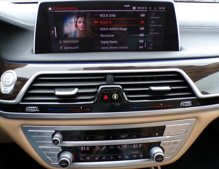 BMW Řada 7 11