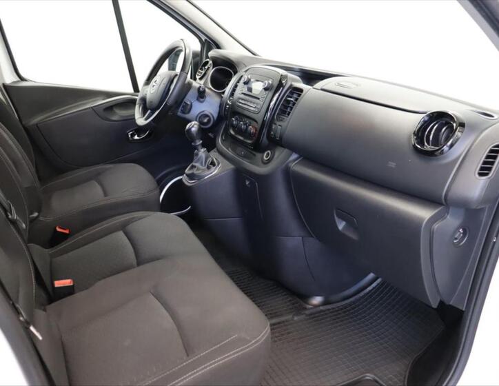 Opel Vivaro 7