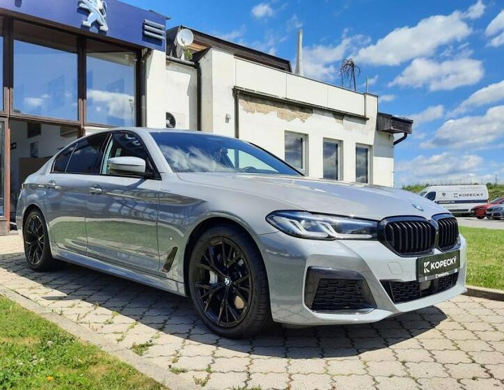 BMW Řada 5 8