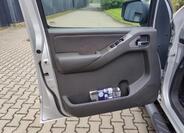 Nissan Navara 10