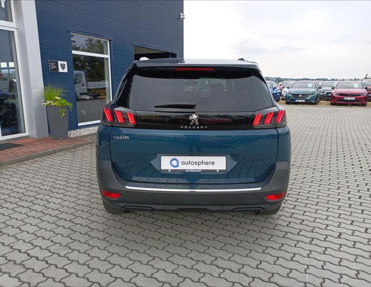 Peugeot 5008 11