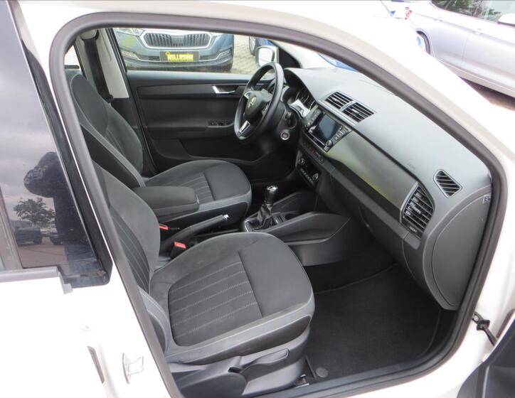 Škoda Fabia 10