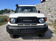 Toyota Land Cruiser 2