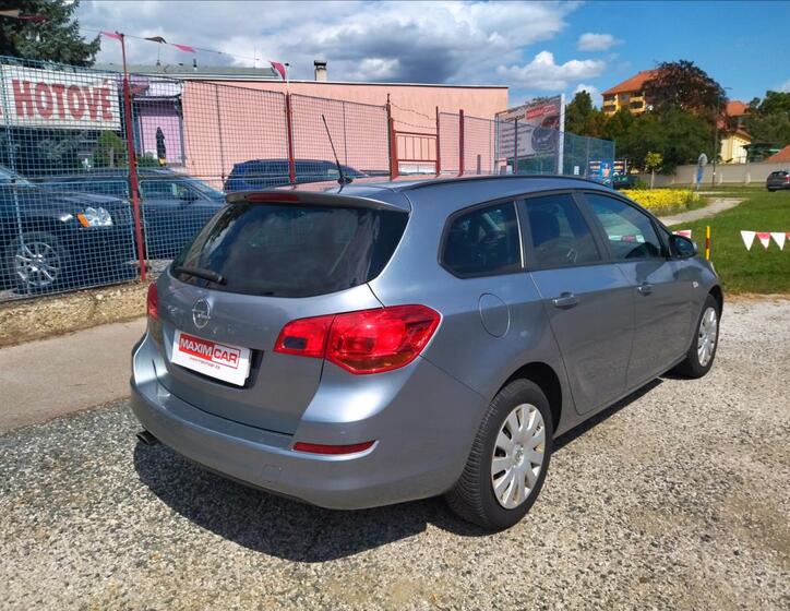 Opel Astra 5