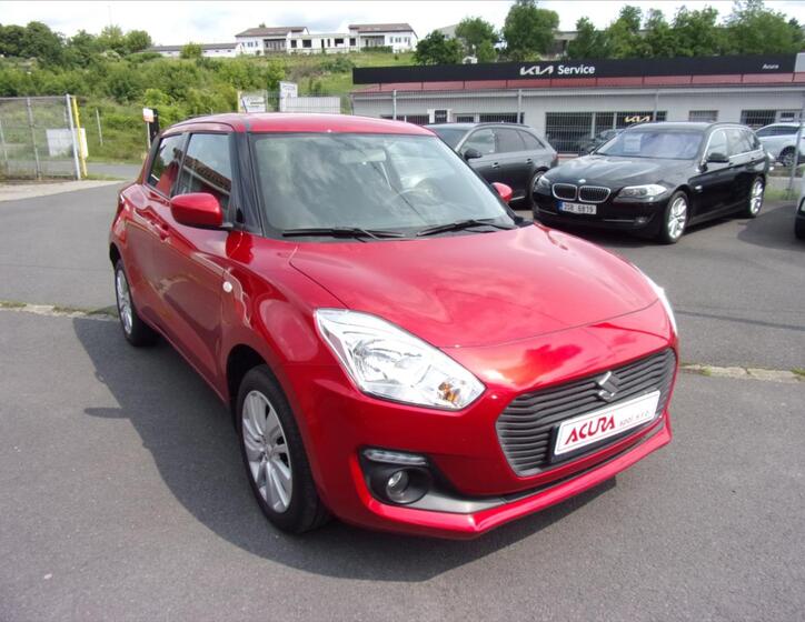 Suzuki Swift 1